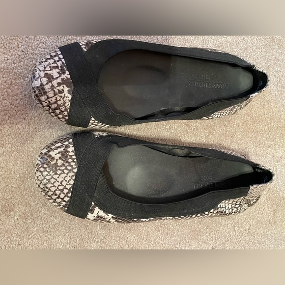 adam tucker women’s snakeskin flats - 8m - Picture 1 of 3